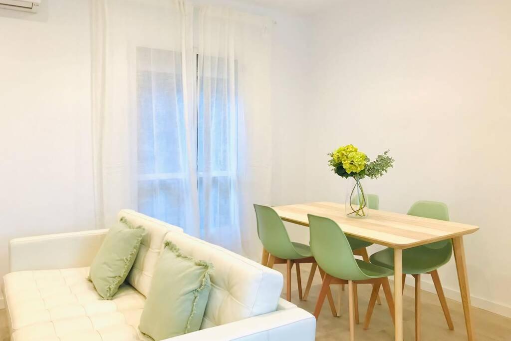 Andalucia I & Balcony By Ele Apartment *